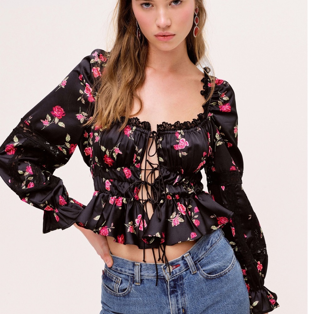 NWT For Love & Lemons blouse. Size M